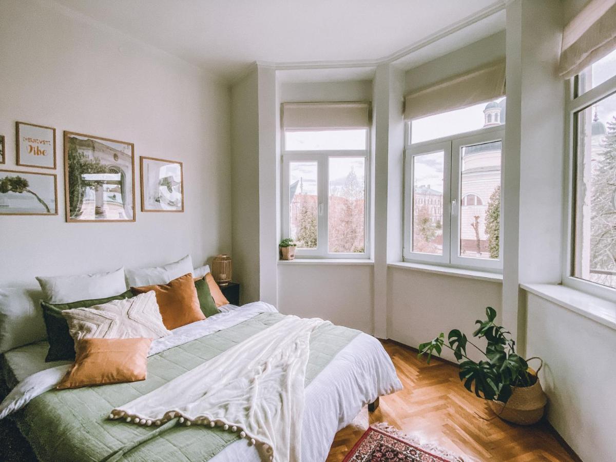 Appartement Simsimdoba à TTchernivtsi Extérieur photo