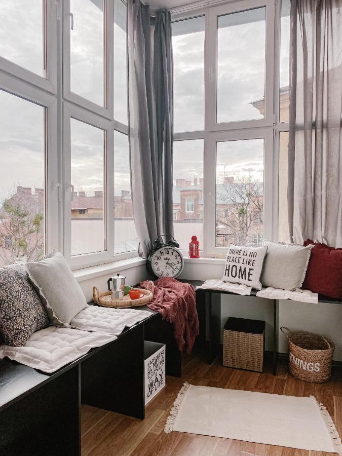 Appartement Simsimdoba à TTchernivtsi Extérieur photo