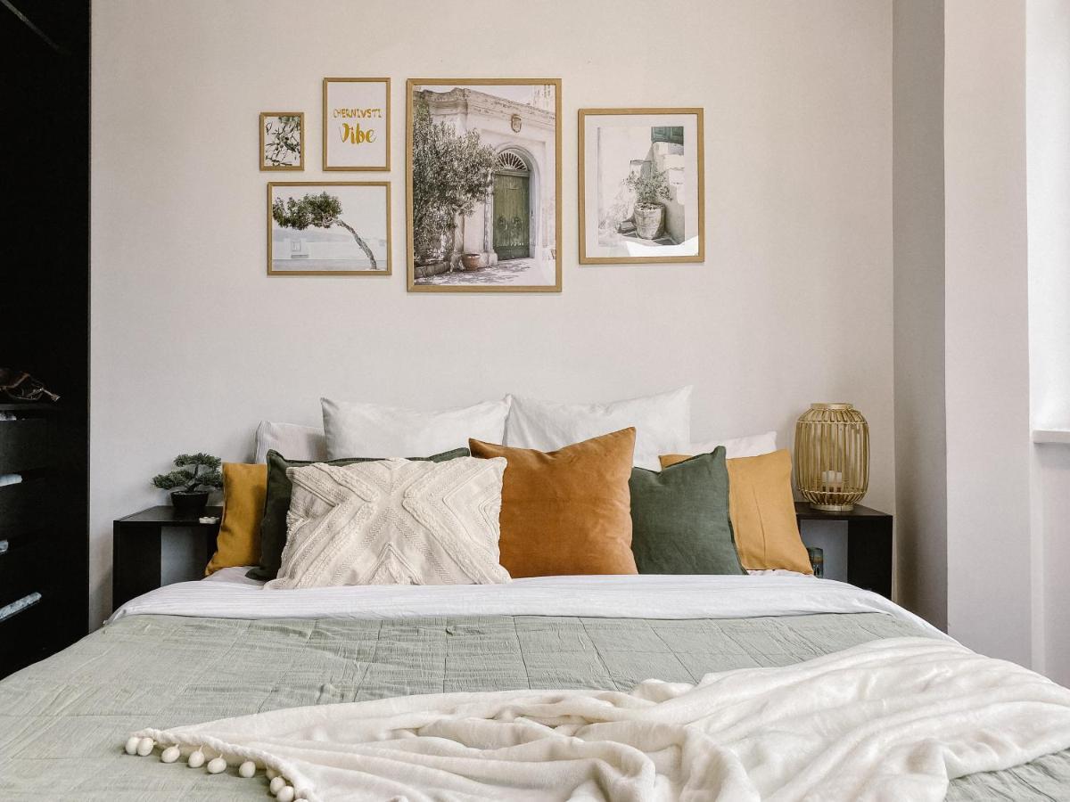 Appartement Simsimdoba à TTchernivtsi Extérieur photo