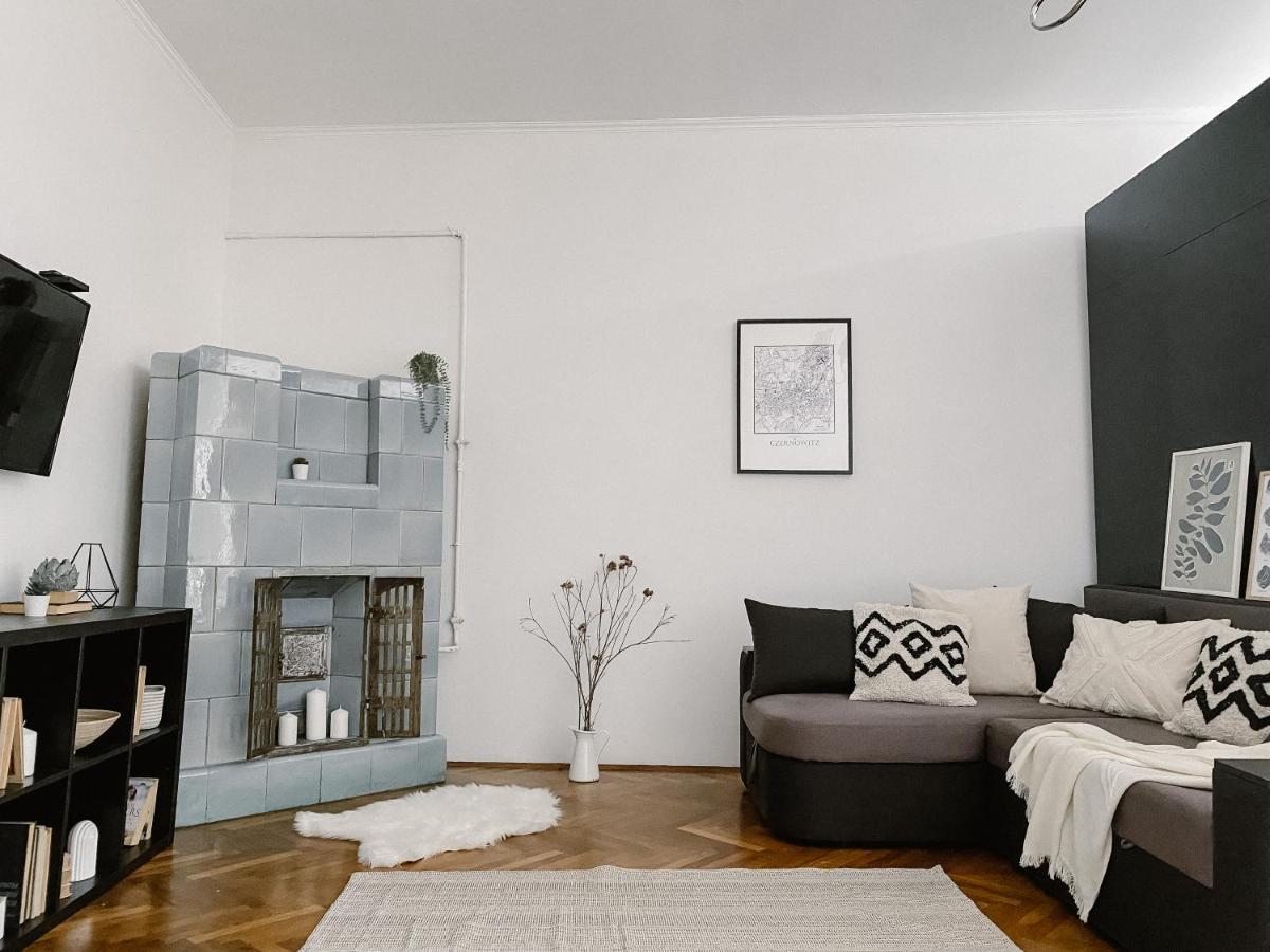 Appartement Simsimdoba à TTchernivtsi Extérieur photo