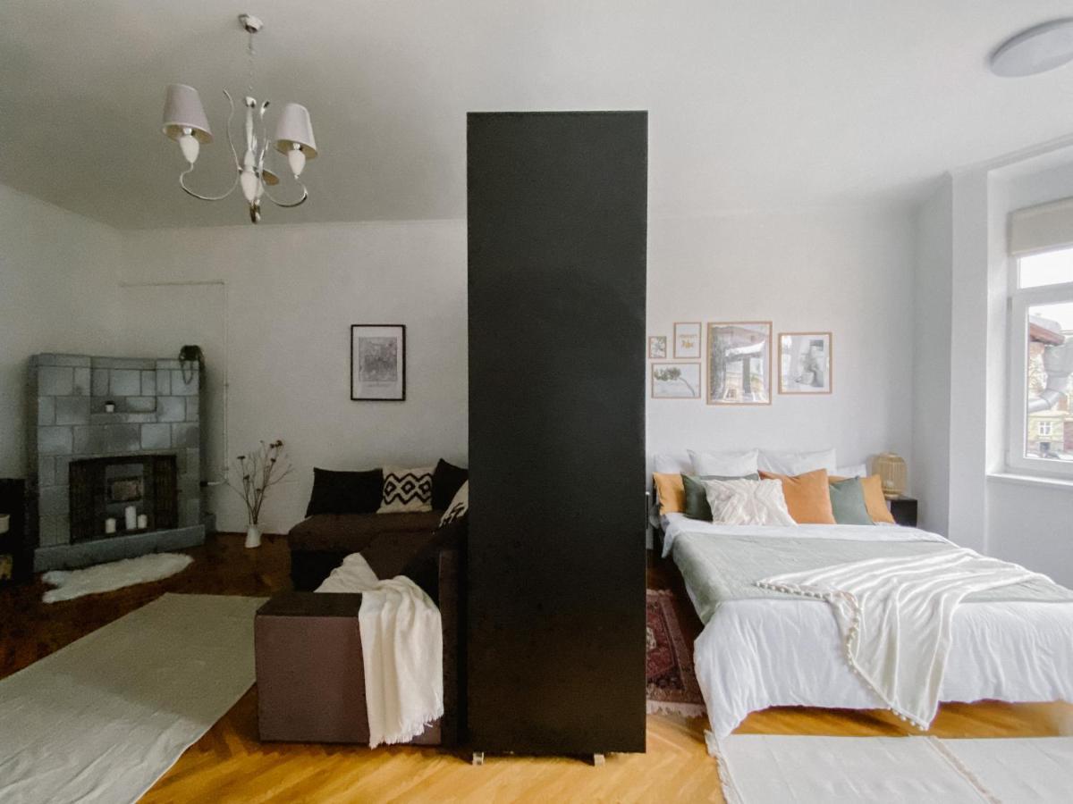 Appartement Simsimdoba à TTchernivtsi Extérieur photo